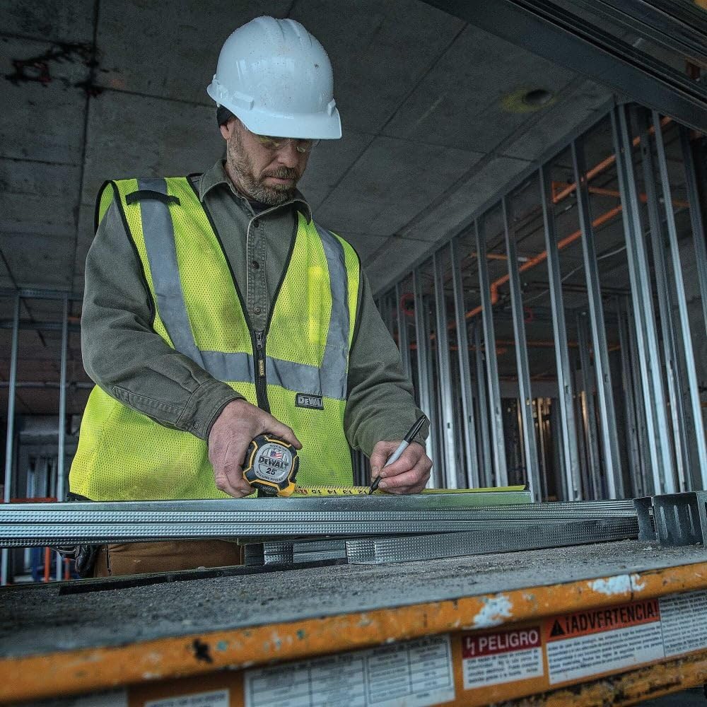 Dewalt NGT 25FTX 1-1/4IN Tape Measure