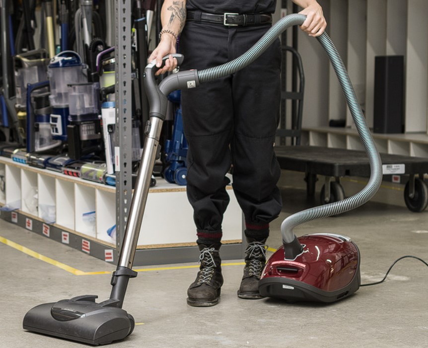 Miele Complete C3 Kona Canister Vacuum