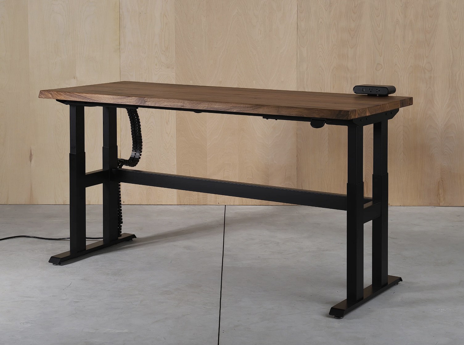 DeskHaus Standing Desks
