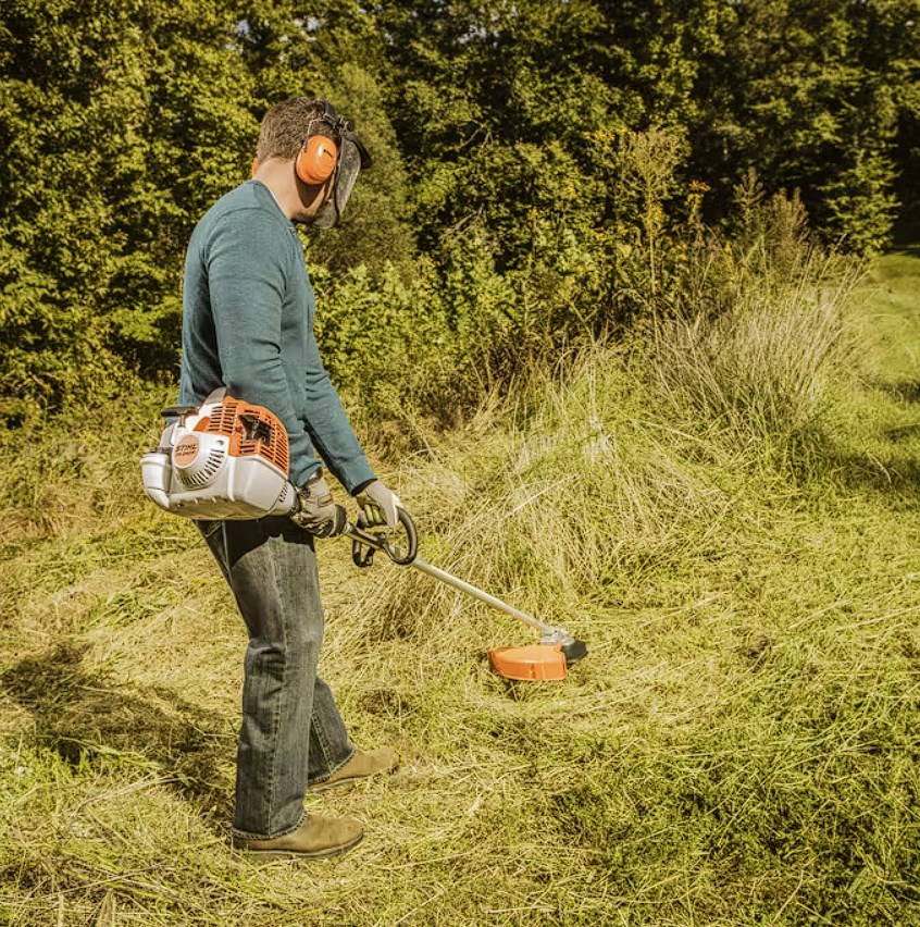 STIHL FS 240 R String Trimmer / Weed Wacker