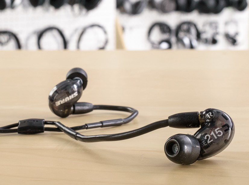 Shure SE Series Earbuds / Earphones